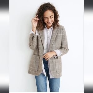 NWOT Larsen Blazer in Plaid